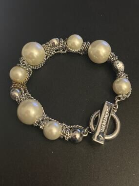 Vintage Givenchy Faux Pearl Chain Bracelet 6”